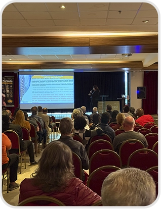 Palestra no Auditório para gestores condominiais